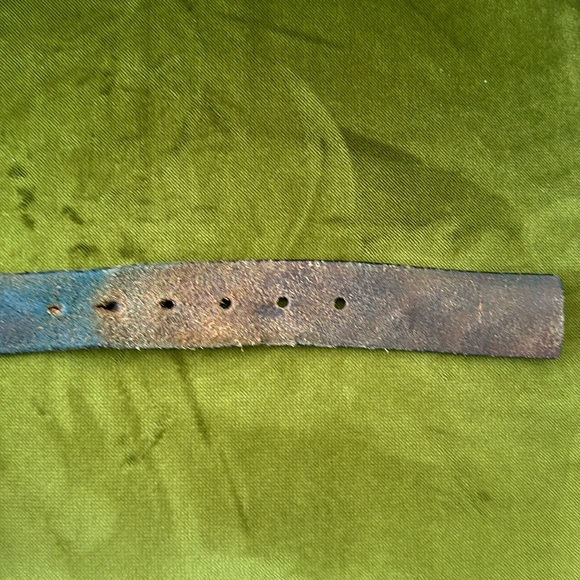 Calvin Klein black leather belt size 34. - Picture 6 of 7